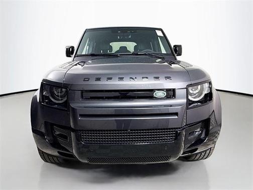 2025 Land Rover Defender 110 V8