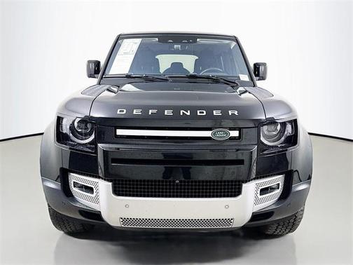 2022 Land Rover Defender 110 SE
