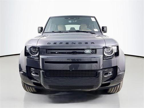 2025 Land Rover Defender 110 P400 X-Dynamic SE