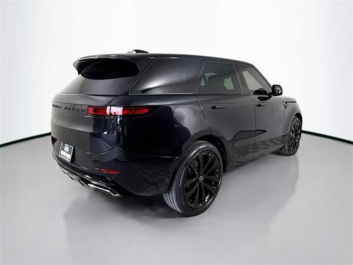 2025 Land Rover Range Rover Sport SE