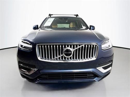 2022 Volvo XC90 Recharge Plug-In Hybrid T8 Inscription 6 Passenger