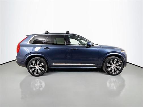 2022 Volvo XC90 Recharge Plug-In Hybrid T8 Inscription 6 Passenger