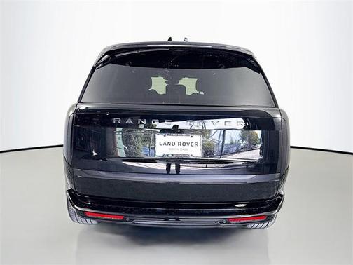 2026 Land Rover Range Rover P400 SE