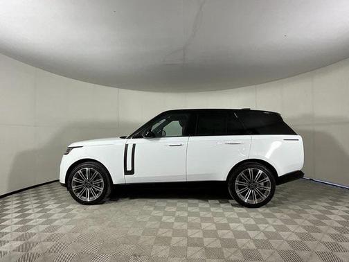 2025 Land Rover Range Rover P530 SE