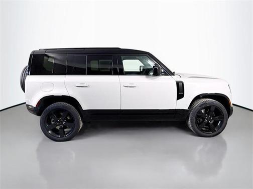 2026 Land Rover Defender P400 X-Dynamic SE