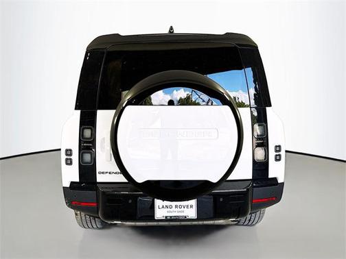 2026 Land Rover Defender P300 S