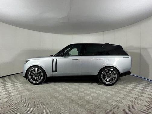 2025 Land Rover Range Rover P530 SE