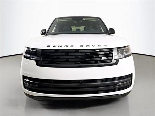 2025 Land Rover Range Rover P400 SE 7 Seat