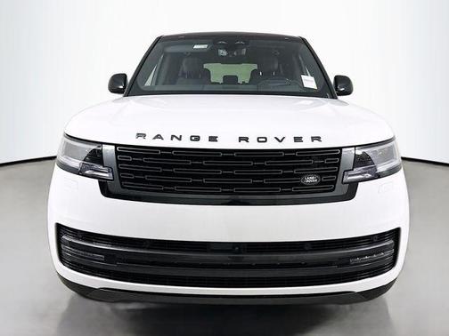 Fuji White 2026 Land Rover Range Rover P400 SE