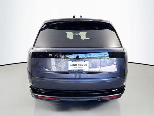 2026 Land Rover Range Rover P400 SE 7 Seat