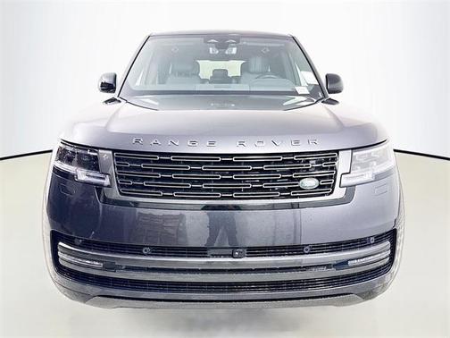 2026 Land Rover Range Rover P400 SE 7 Seat