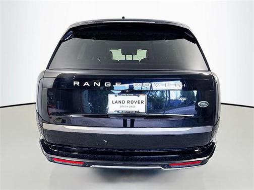 2023 Land Rover Range Rover P530 SE