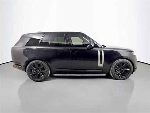 2023 Land Rover Range Rover P530 SE