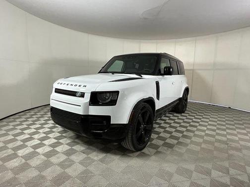 2025 Land Rover Defender 110 P400 X-Dynamic SE