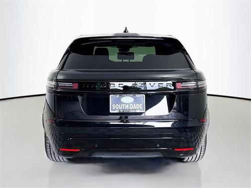 2026 Land Rover Range Rover Velar P250 SE R-Dynamic