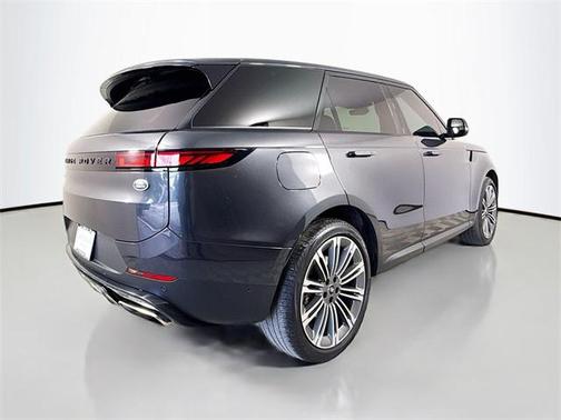 2023 Land Rover Range Rover Sport SE