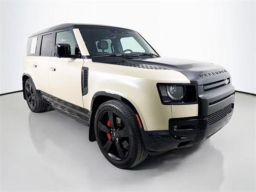 2025 Land Rover Defender 110 V8