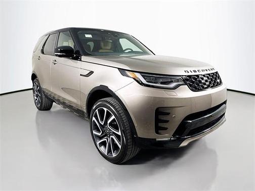2025 Land Rover Discovery P300 Dynamic SE