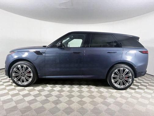 2025 Land Rover Range Rover Sport SE