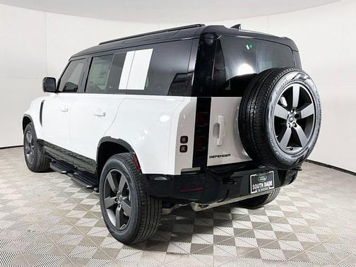 2025 Land Rover Defender 110 P400 X-Dynamic SE