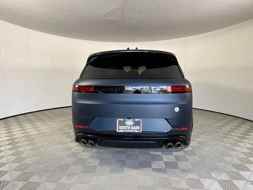 2025 Land Rover Range Rover Sport P635 SV Edition Two