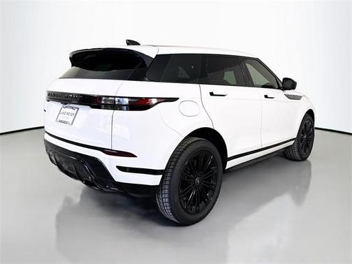 2026 Land Rover Range Rover Evoque Dynamic SE