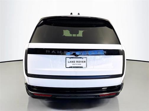 2025 Land Rover Range Rover P530 SE