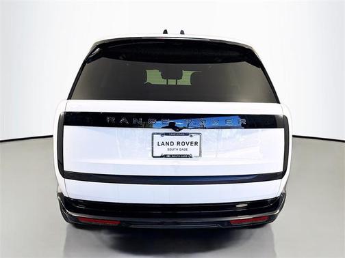 2025 Land Rover Range Rover P530 SE