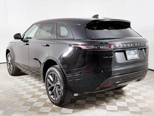 2026 Land Rover Range Rover Velar P250 SE R-Dynamic