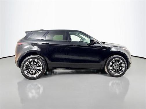 2026 Land Rover Range Rover Evoque Dynamic SE