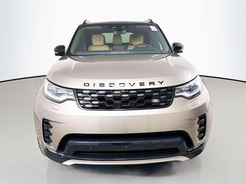 Lantau Bronze Metallic 2026 Land Rover Discovery Dynamic SE