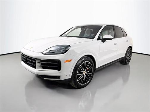 2024 Porsche Cayenne S