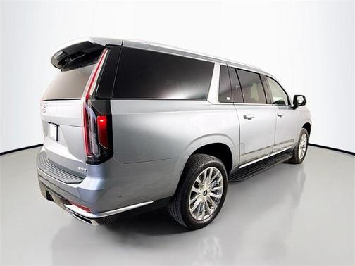 2023 Cadillac Escalade ESV Premium Luxury