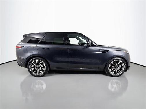 2024 Land Rover Range Rover Sport SE