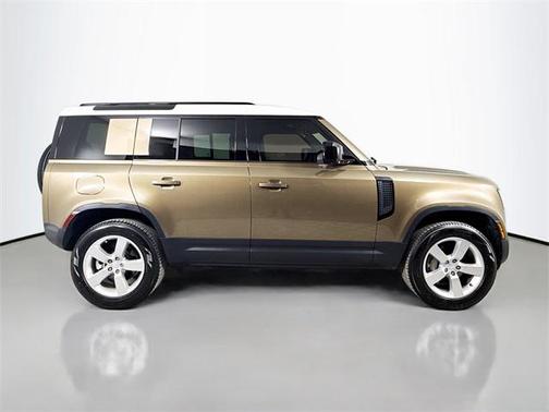 2025 Land Rover Defender 110 P300