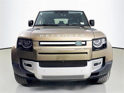 2025 Land Rover Defender 110 P300