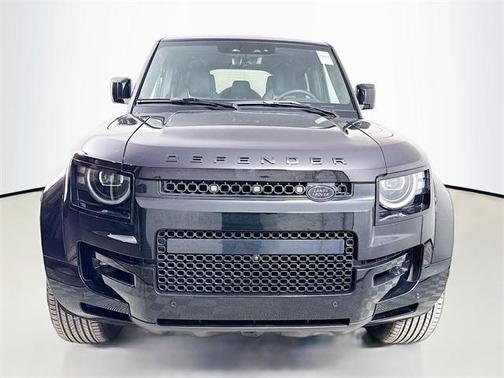 2026 Land Rover Defender 110 V8