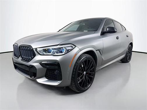 2022 BMW X6 M50i