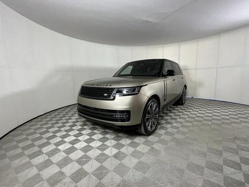 2025 Land Rover Range Rover P530 SE 7 Seat