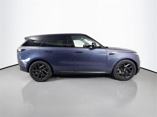 2023 Land Rover Range Rover Sport SE