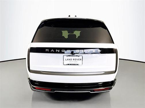 2025 Land Rover Range Rover P530 SE