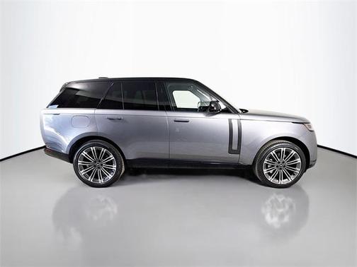 2025 Land Rover Range Rover P530 SE