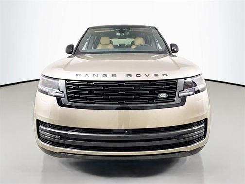 2025 Land Rover Range Rover P530 SE 7 Seat