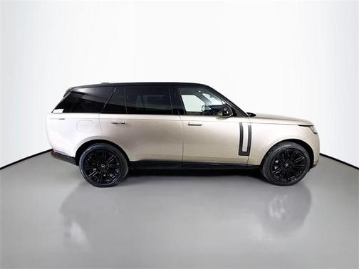 2025 Land Rover Range Rover P530 SE 7 Seat
