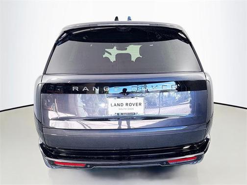 2026 Land Rover Range Rover P400 SE