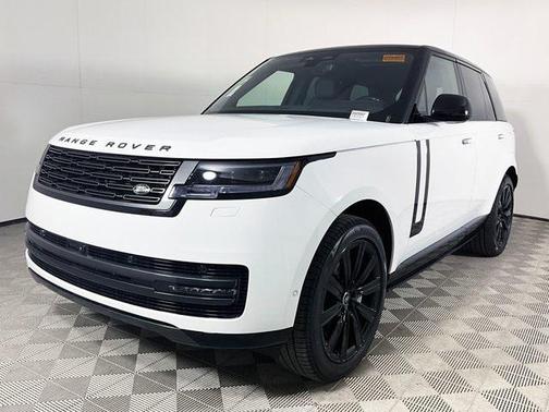 2025 Land Rover Range Rover P550e SE