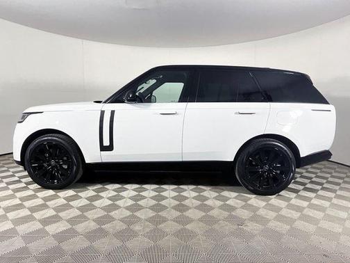 2025 Land Rover Range Rover P550e SE