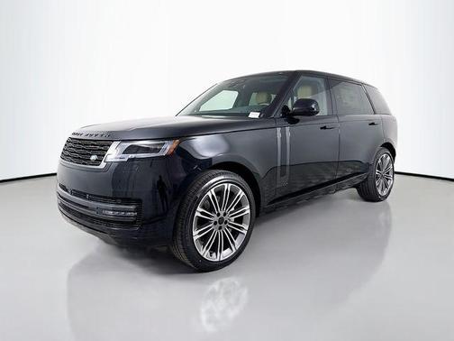 Santorini Black Metallic 2026 Land Rover Range Rover P400 SE 7 Seat