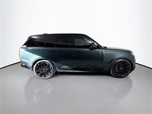 2025 Land Rover Range Rover P530 SE