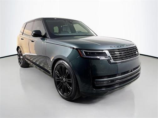 2025 Land Rover Range Rover P530 SE